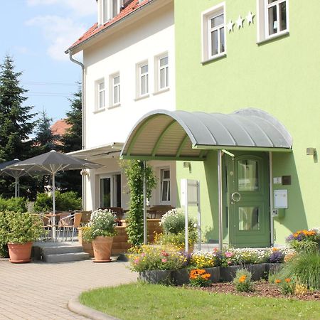 Hotel Lindenhof à Thiendorf Extérieur photo