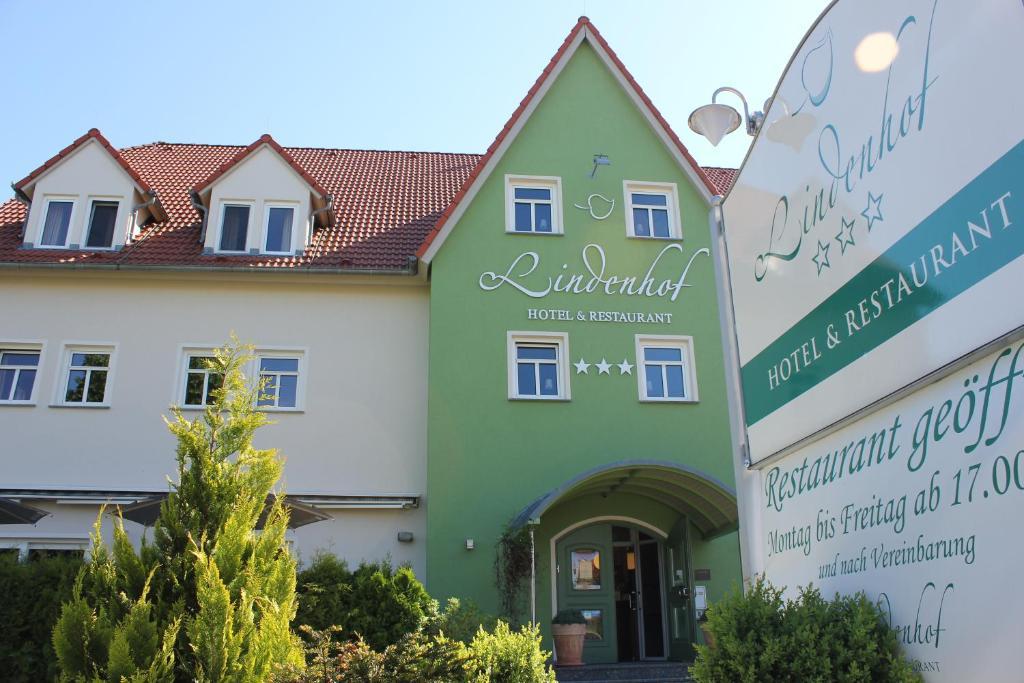 Hotel Lindenhof à Thiendorf Extérieur photo